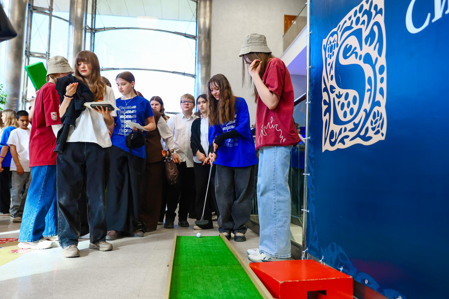 Фото Соловьёв, Савочкин, Никишева: звездные гости собрали на форуме в Новосибирске свыше тысячи человек – 100 ярких кадров 82